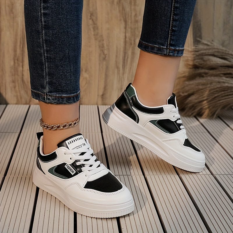 Comfortable casual sneakers Vogany